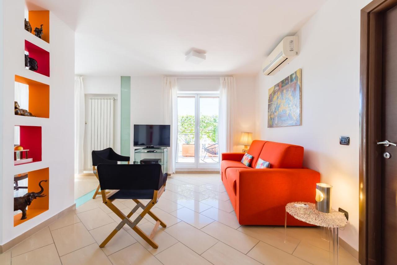 N'Attic A Vomero Penthouse Terrace By Napoliapartments المظهر الخارجي الصورة