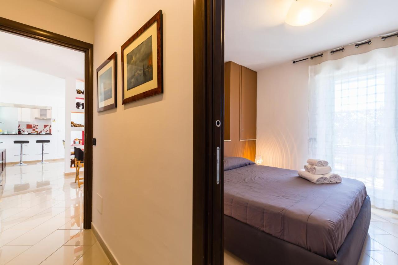 N'Attic A Vomero Penthouse Terrace By Napoliapartments المظهر الخارجي الصورة
